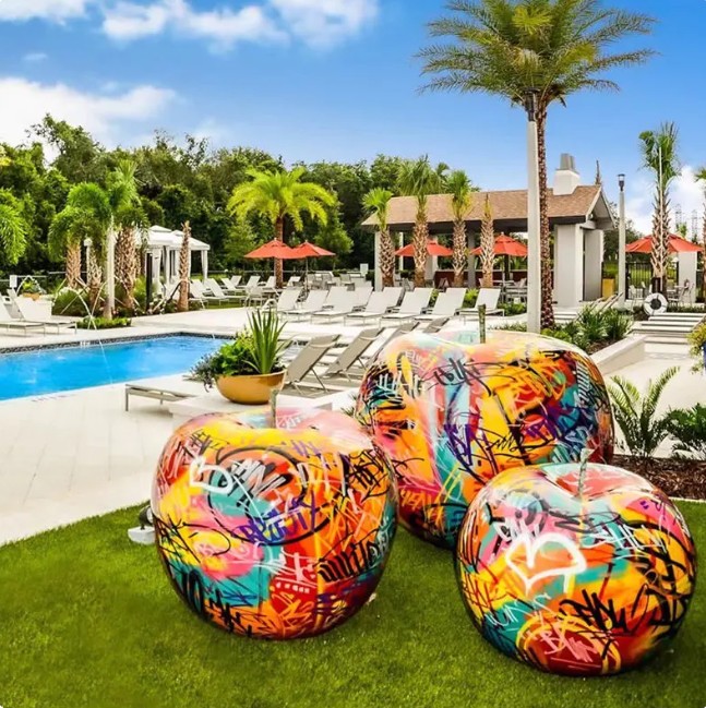 유리섬유 조각품: 도전적인 전통, 이것이 유일한 것인가요? 현대 조각의 새로운 장!