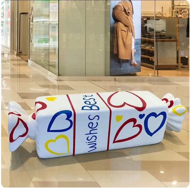 유리섬유 조각품은 기존 조각 재료보다 가볍고 휴대성이 뛰어납니다.